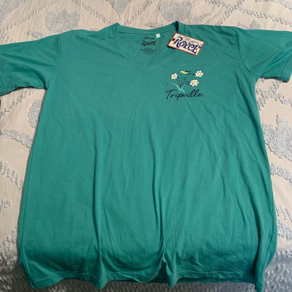 Cute t shirt with tags